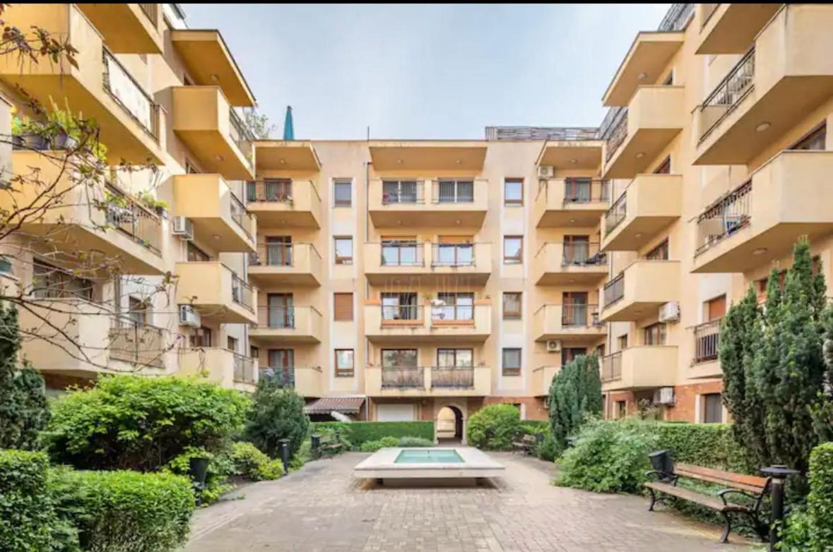 Aurora Residence Boedapest Buitenkant foto